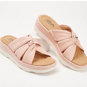 Clark’s Clara Charm Light Pink Slides Size 7.5